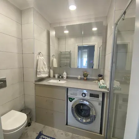 Apartment New Building Lovely Modern With 90mbs Fiber Internet 5min Walking To Bagdat Street *