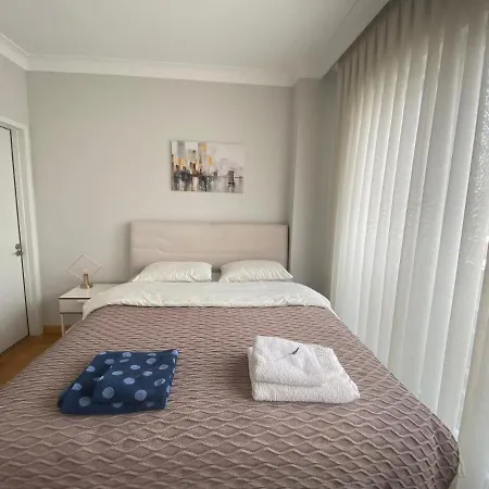 Apartment New Building Lovely Modern With 90mbs Fiber Internet 5min Walking To Bagdat Street *